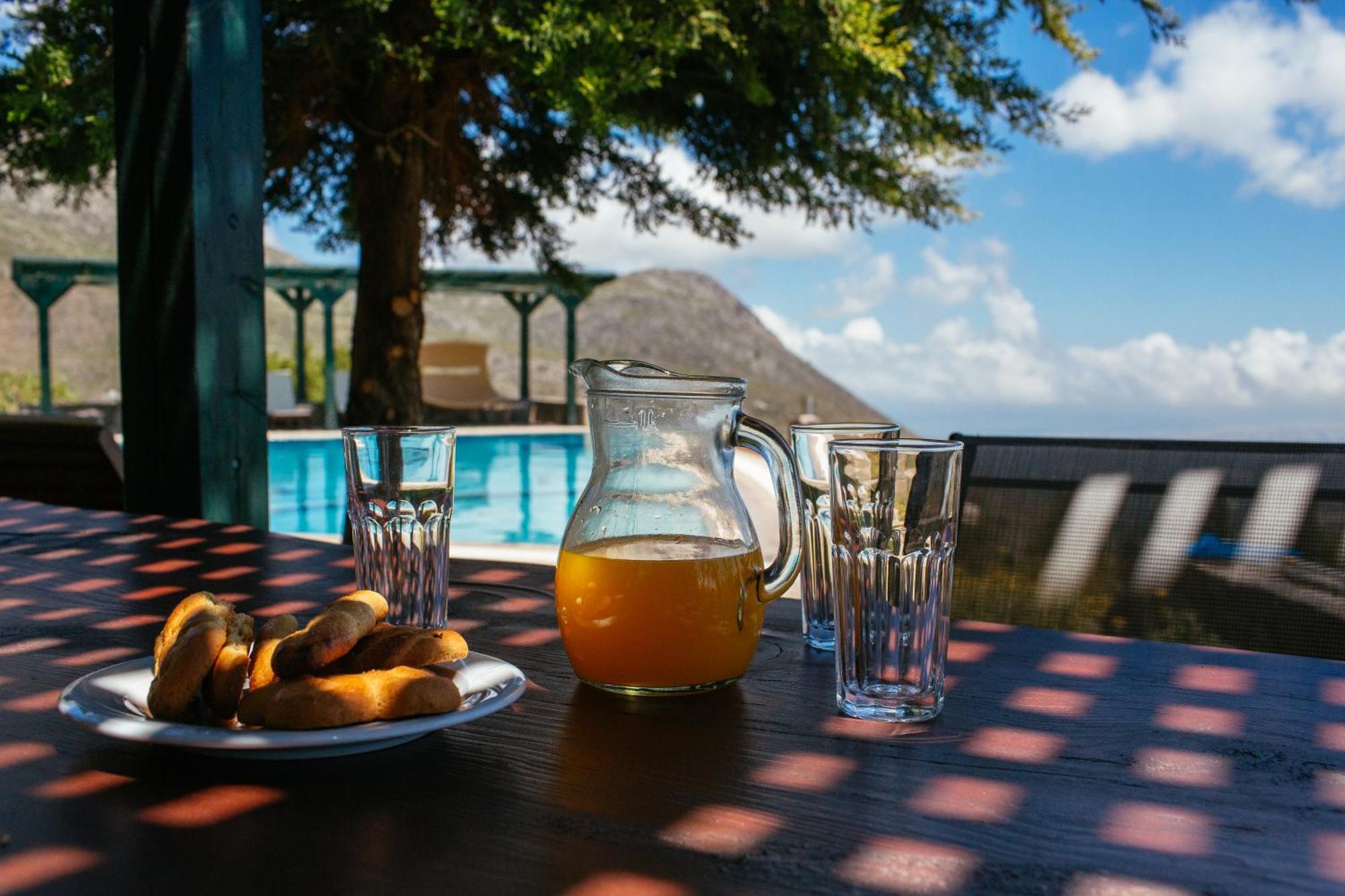 Aetovigla Guesthouse Krousonas  Ngoại thất bức ảnh