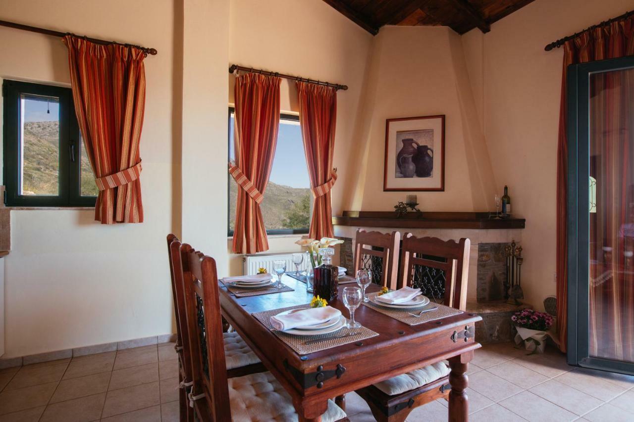 Aetovigla Guesthouse Krousonas  Ngoại thất bức ảnh