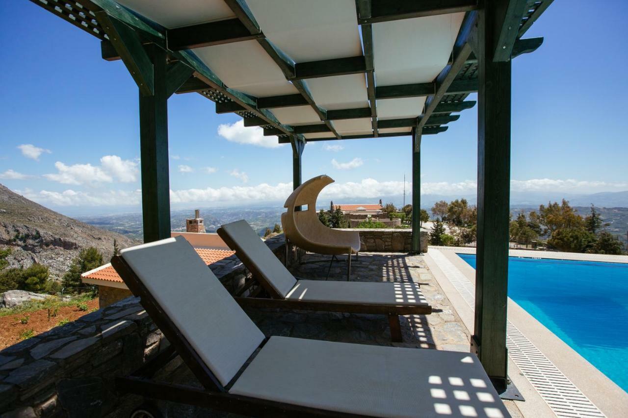Aetovigla Guesthouse Krousonas  Ngoại thất bức ảnh